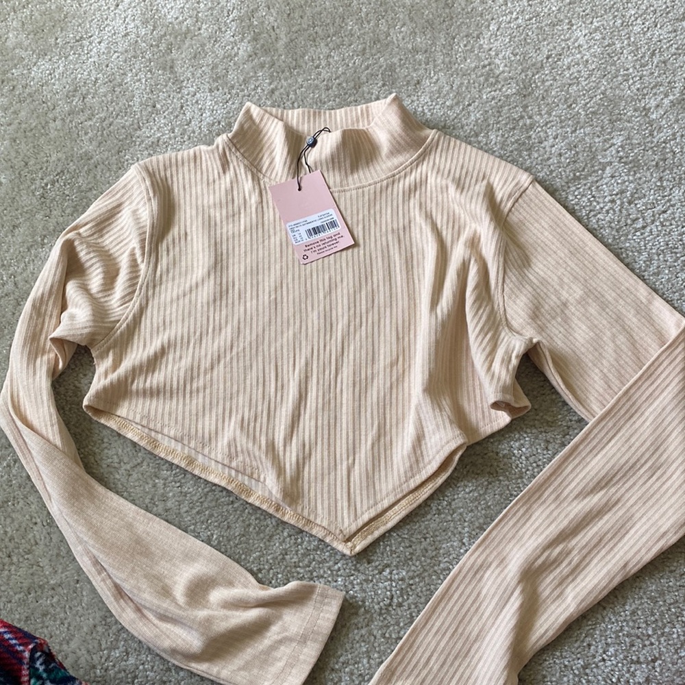 Missguided cropped long sleeve